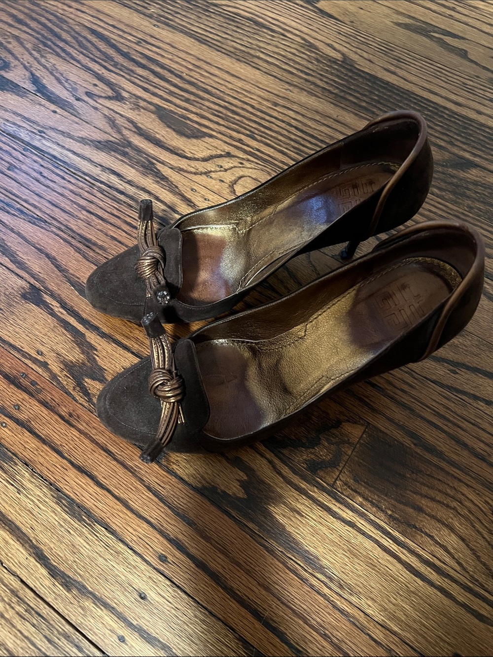 Givenchy Brown Suede Knot Accent Pumps - Picture 2 of 7